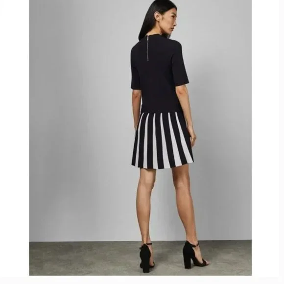 Ted Baker Hethia Pleat Knit Dress navy white size 1 *PLEASE READ* - Picture 4 of 16